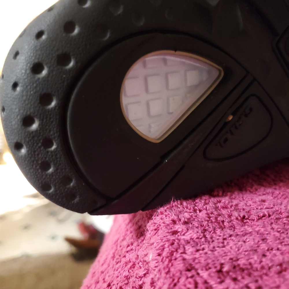 Saucony shoes - Picture 5 of 7